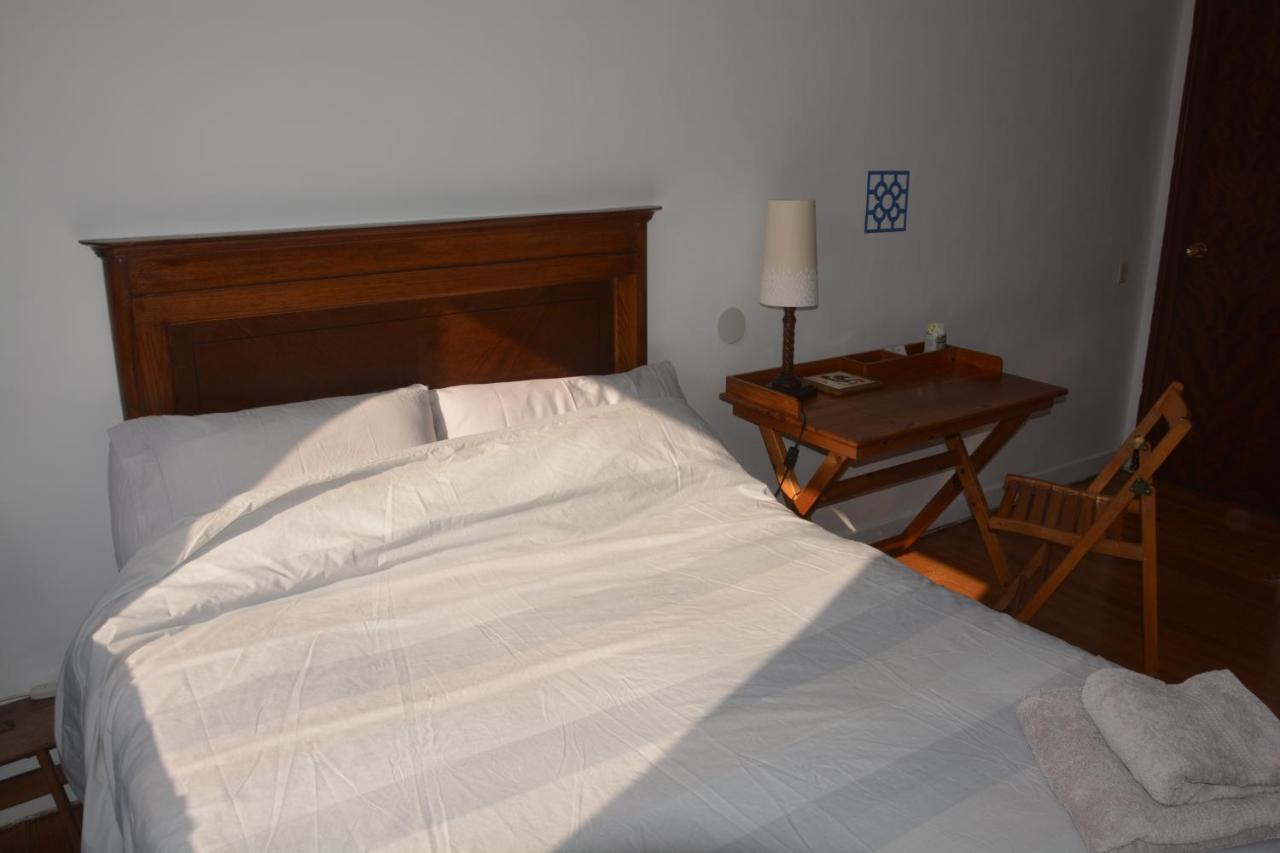 Superviews: Private With Bath, Parking & Netflix Homestay *