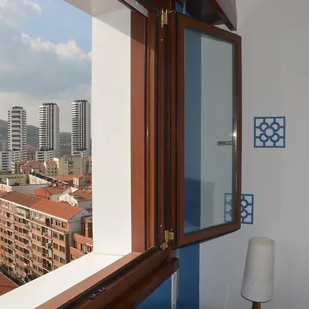 Superviews: Private Room with Bath, Parking & Netflix Bilbao Exterior photo