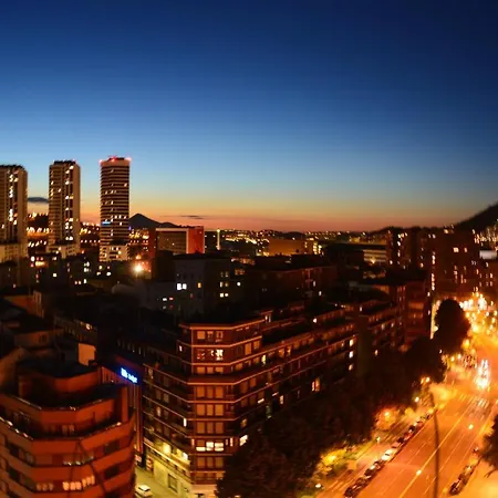 Superviews: Private Room with Bath, Parking & Netflix Bilbao Exterior photo