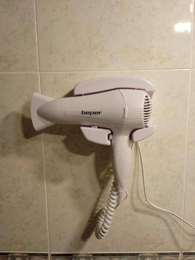 Superviews, Parking 24h Vigilado Incluido Y Netflix En Habitación Independiente Con Baño Privado En Particular, Français&english Bilbao